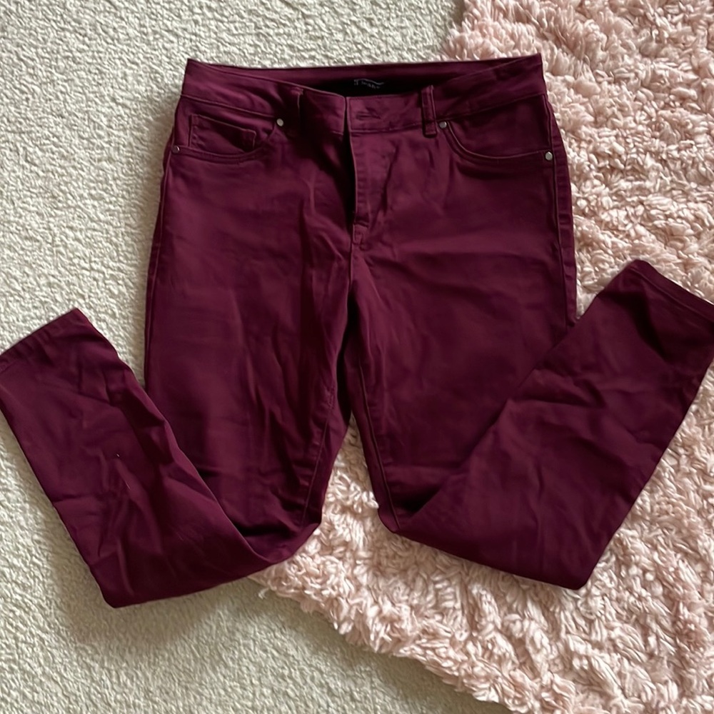 D. Jeans, burgundy soft ankle skinnies